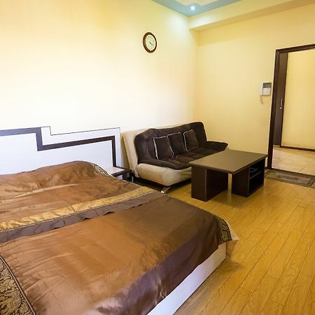 Tatev Apartments Erivan Exterior foto