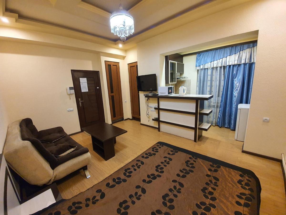 Tatev Apartments Erivan Exterior foto