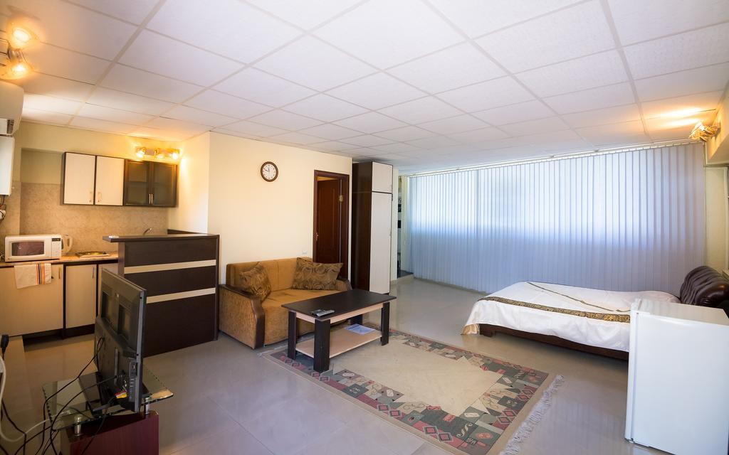 Tatev Apartments Erivan Exterior foto